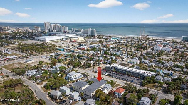 102 S Peninsula Dr Apt 202, Daytona Beach, FL 32118