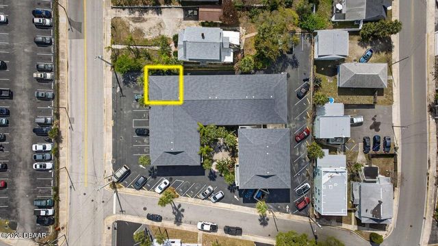 102 S Peninsula Dr Apt 202, Daytona Beach, FL 32118