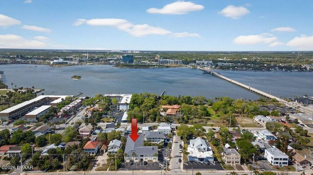 102 S Peninsula Dr Apt 202, Daytona Beach, FL 32118