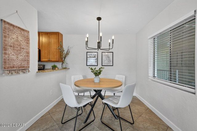 102 S Peninsula Dr Apt 202, Daytona Beach, FL 32118