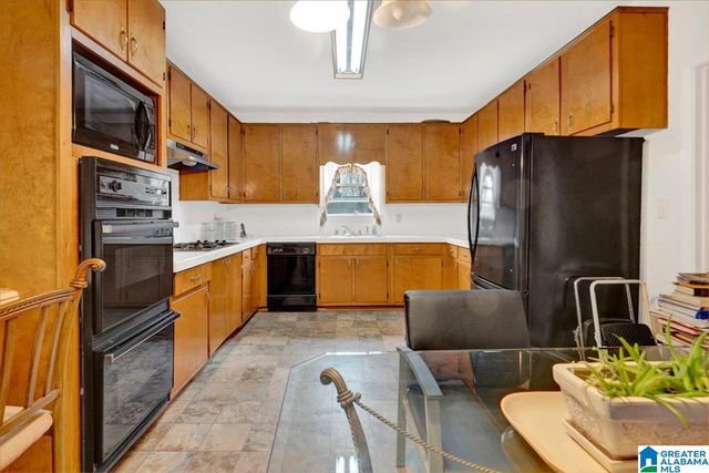 216 5TH PLACE, Birmingham, AL 35214