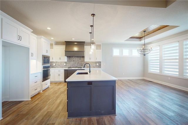 17701 Crystal Street, Overland Park, KS 66013