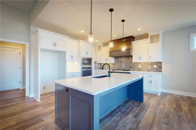 17701 Crystal Street, Overland Park, KS 66013