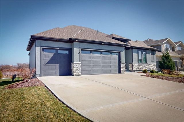 17701 Crystal Street, Overland Park, KS 66013