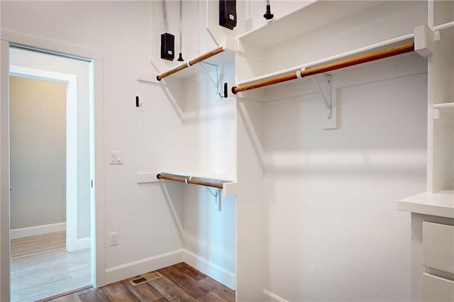 17701 Crystal Street, Overland Park, KS 66013