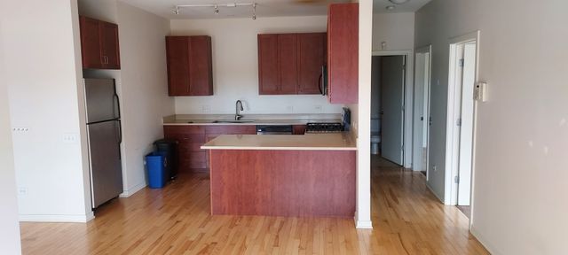 1155 W ROOSEVELT Road 412, Chicago, IL 60608