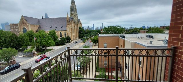 1155 W ROOSEVELT Road 412, Chicago, IL 60608