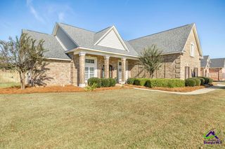 115 Flora Circle, Warner Robins, GA 31088