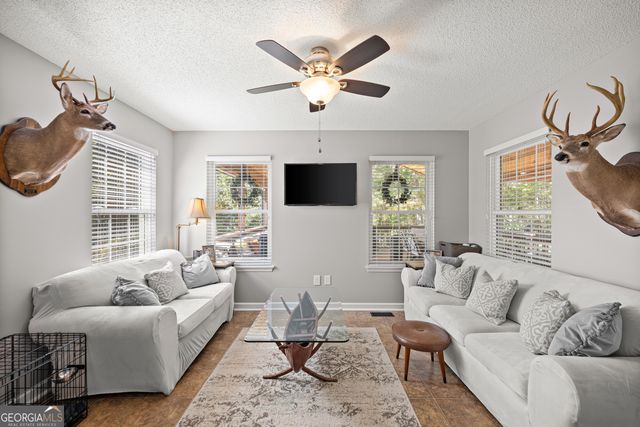 22 Laurel Park Drive, Cleveland, GA 30528