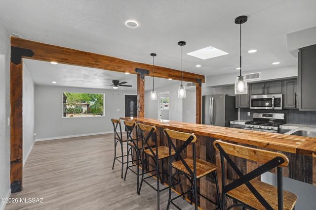8534 E Ruby Drive, Tucson, AZ 85730