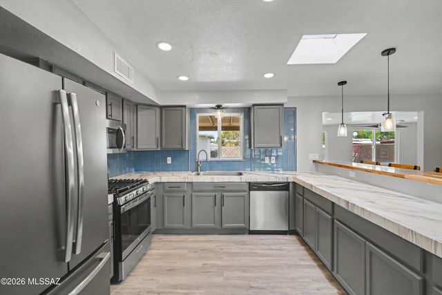 8534 E Ruby Drive, Tucson, AZ 85730