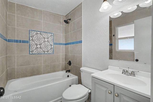 8534 E Ruby Drive, Tucson, AZ 85730