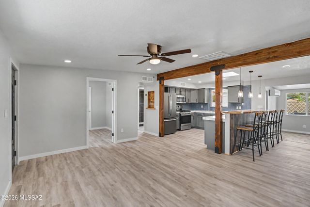 8534 E Ruby Drive, Tucson, AZ 85730