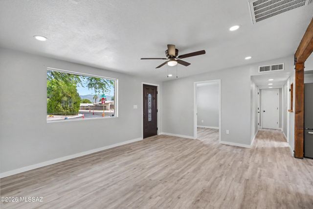 8534 E Ruby Drive, Tucson, AZ 85730