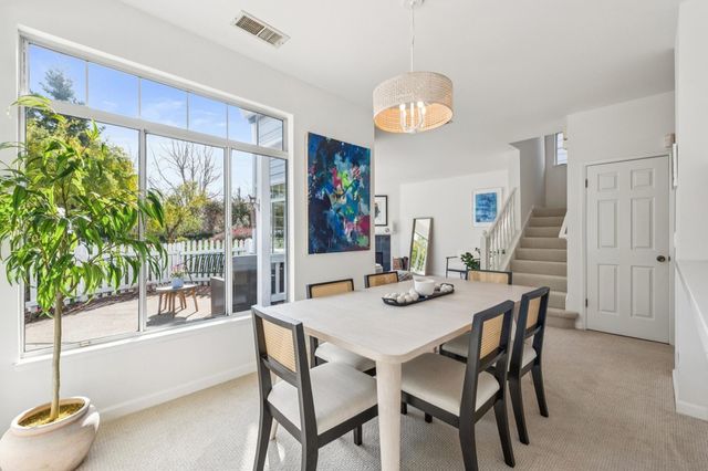 319 319 Commodore DR, Richmond, CA 94804