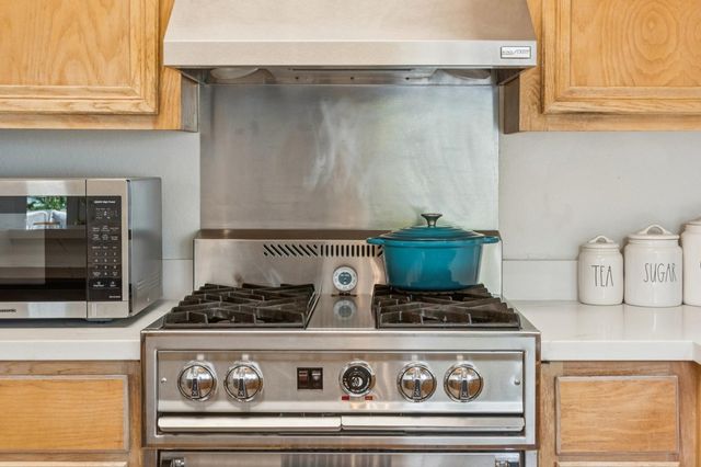 319 319 Commodore DR, Richmond, CA 94804