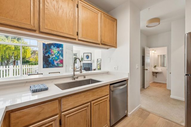 319 319 Commodore DR, Richmond, CA 94804