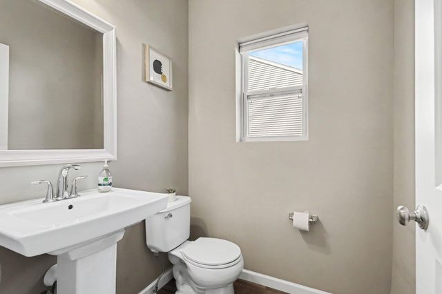15 Beymoure Street, Kalamazoo, MI 49009