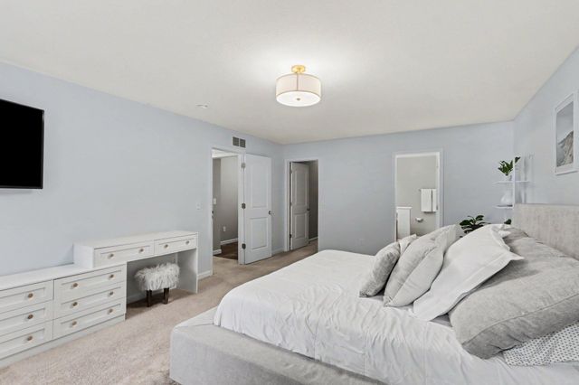 15 Beymoure Street, Kalamazoo, MI 49009