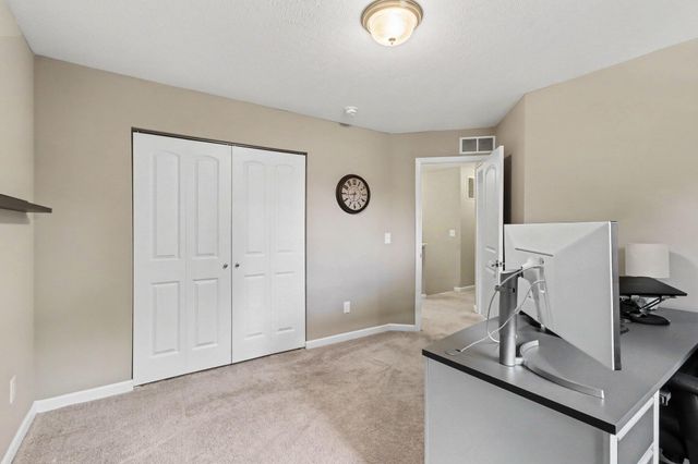 15 Beymoure Street, Kalamazoo, MI 49009