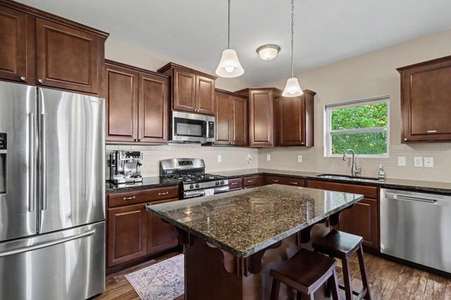 15 Beymoure Street, Kalamazoo, MI 49009