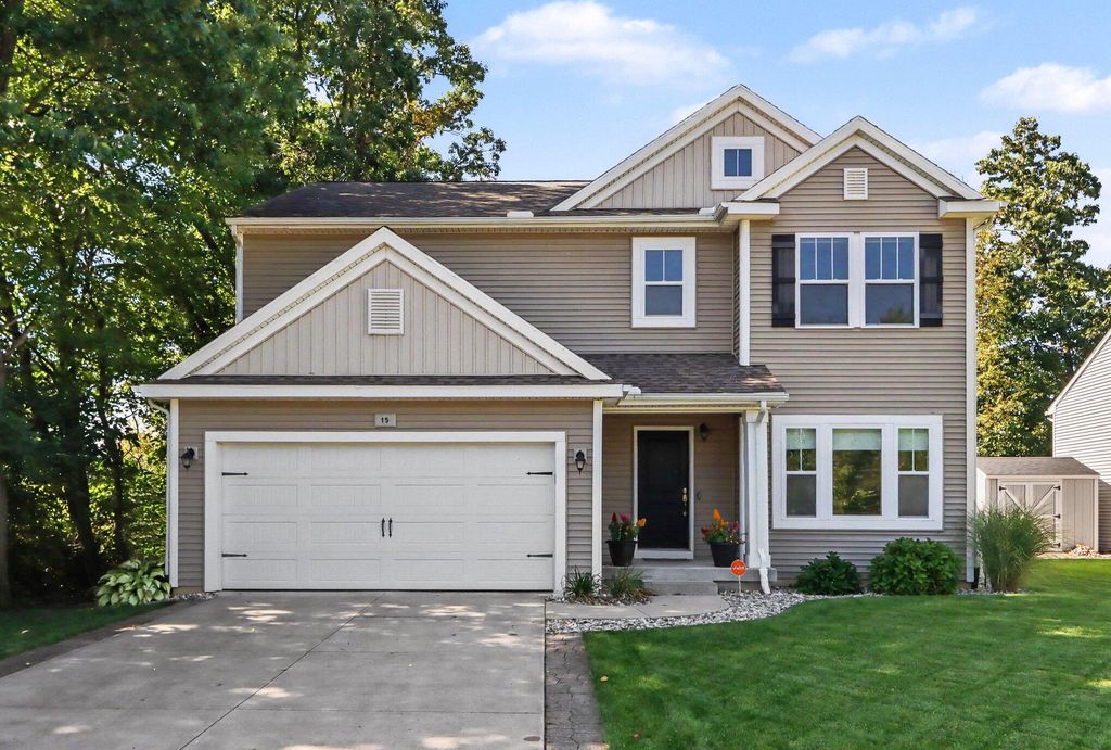 15 Beymoure Street, Kalamazoo, MI 49009