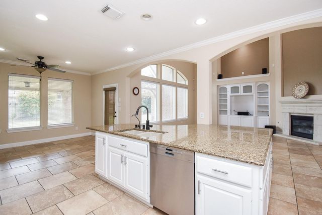 7606 Westmoreland Drive, Sugar Land, TX 77479