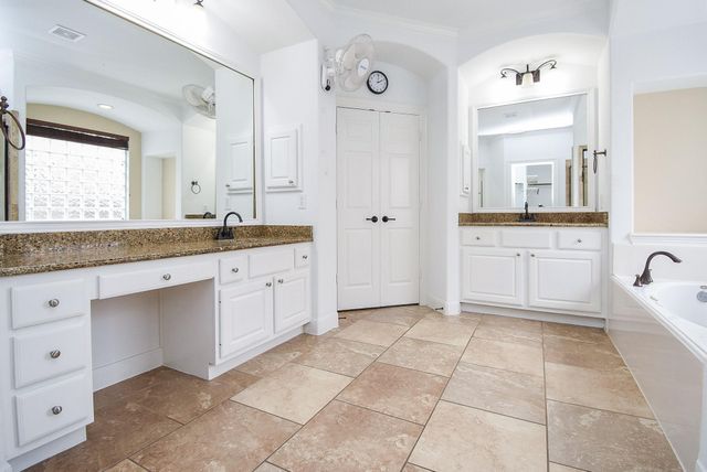 7606 Westmoreland Drive, Sugar Land, TX 77479