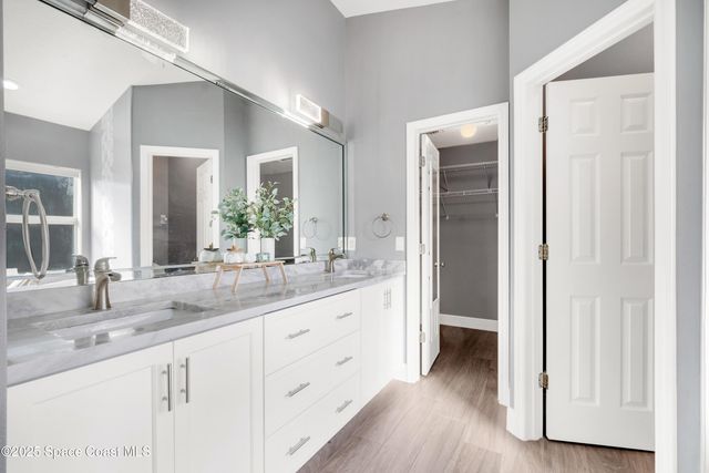 595 Sedgewood Circle S, Melbourne, FL 32904