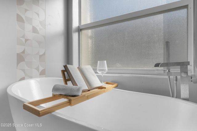 595 Sedgewood Circle S, Melbourne, FL 32904