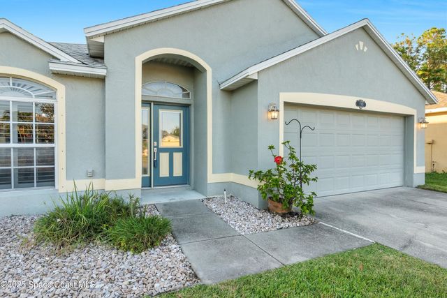 595 Sedgewood Circle S, Melbourne, FL 32904