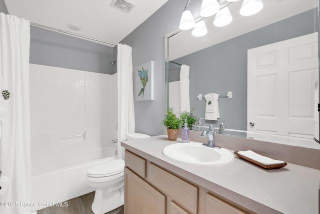 595 Sedgewood Circle S, Melbourne, FL 32904