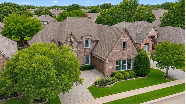 425 Waterford Lane, Colleyville, TX 76034