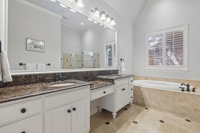 425 Waterford Lane, Colleyville, TX 76034