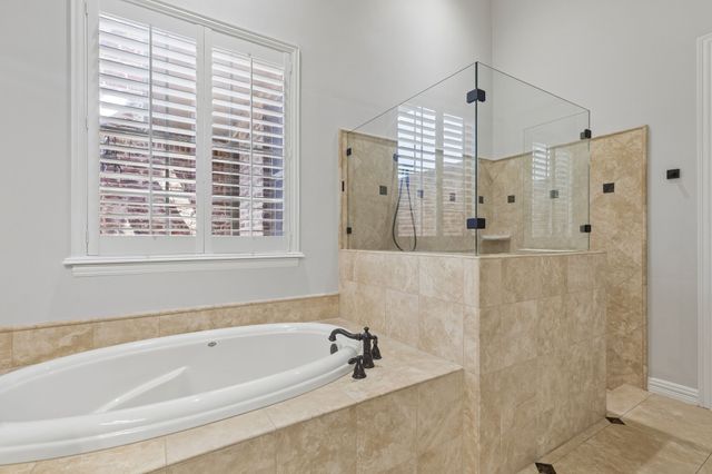 425 Waterford Lane, Colleyville, TX 76034