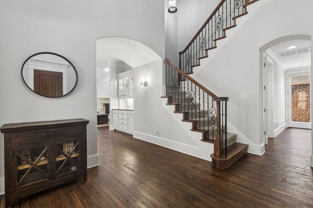 425 Waterford Lane, Colleyville, TX 76034