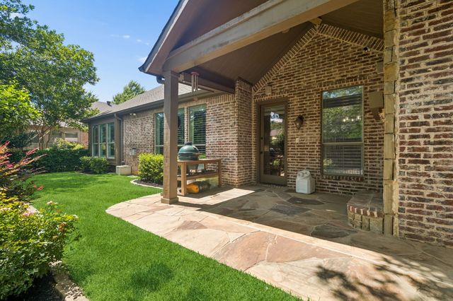 425 Waterford Lane, Colleyville, TX 76034