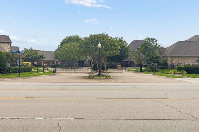 425 Waterford Lane, Colleyville, TX 76034