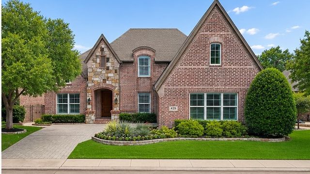 425 Waterford Lane, Colleyville, TX 76034