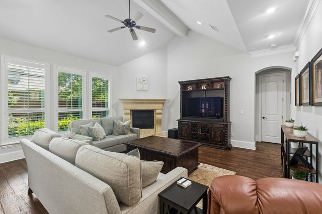 425 Waterford Lane, Colleyville, TX 76034