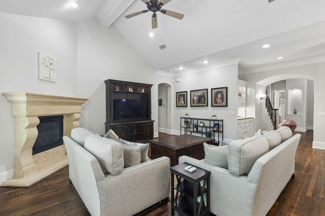 425 Waterford Lane, Colleyville, TX 76034