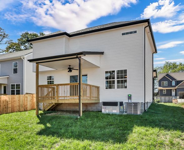 307 Switchgrass Dr, Clarksville, TN 37042