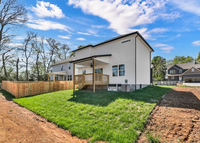 307 Switchgrass Dr, Clarksville, TN 37042