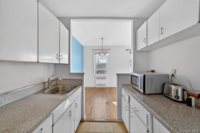 25 Sunnyside Drive 6C, Yonkers, NY 10705