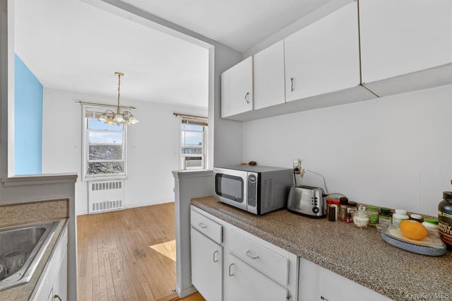 25 Sunnyside Drive 6C, Yonkers, NY 10705