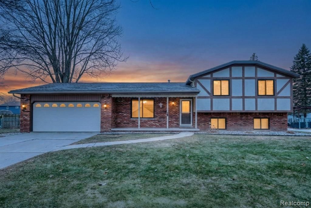 496 Central Street, Marysville, MI 48040