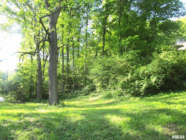 112 HIGHVIEW Road, East Peoria, IL 61611