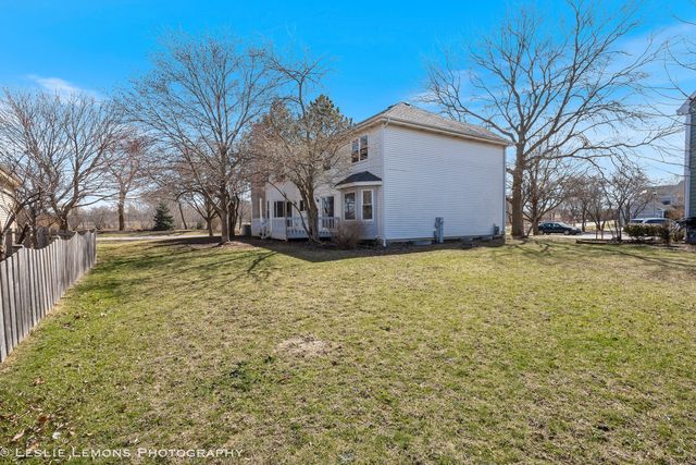 248 Bobolink Drive, Grayslake, IL 60030