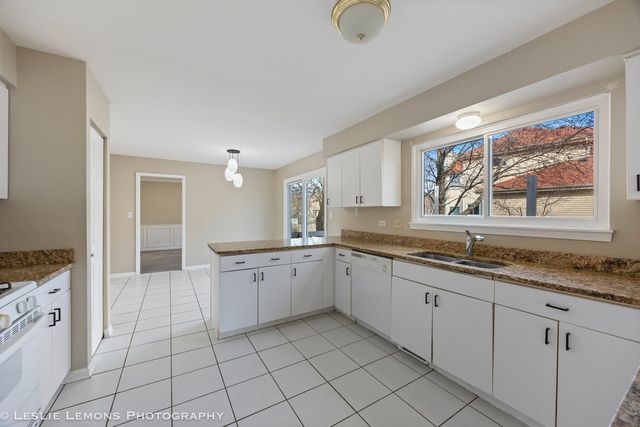 248 Bobolink Drive, Grayslake, IL 60030