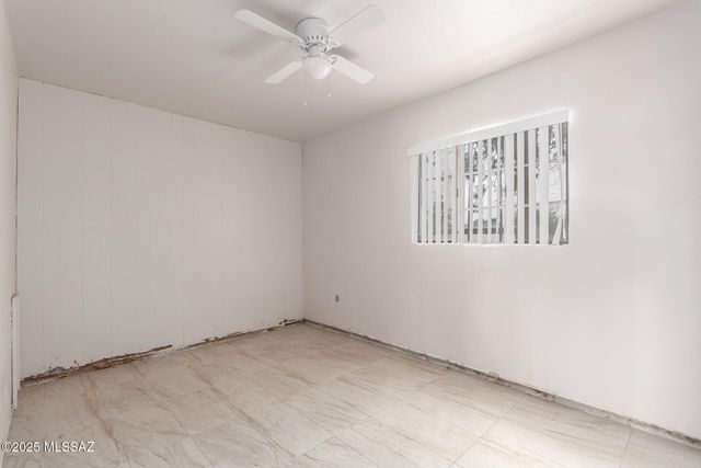 418 E Roger Road, Tucson, AZ 85705